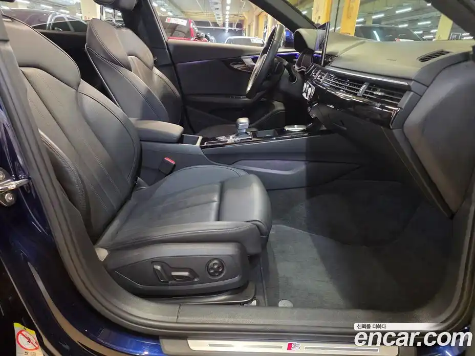 Audi A4 2020 2.0 Автомат в Москве № 391179, фото 14