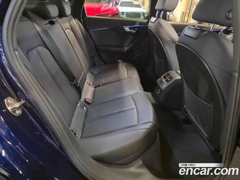 Audi A4 2020 2.0 Автомат в Москве № 391179, фото 15