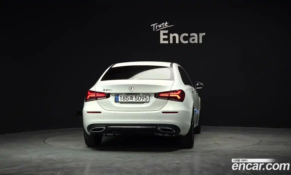 Mercedes-Benz A-Class 2022 2.0 Автомат в Москве № 409969, фото 4