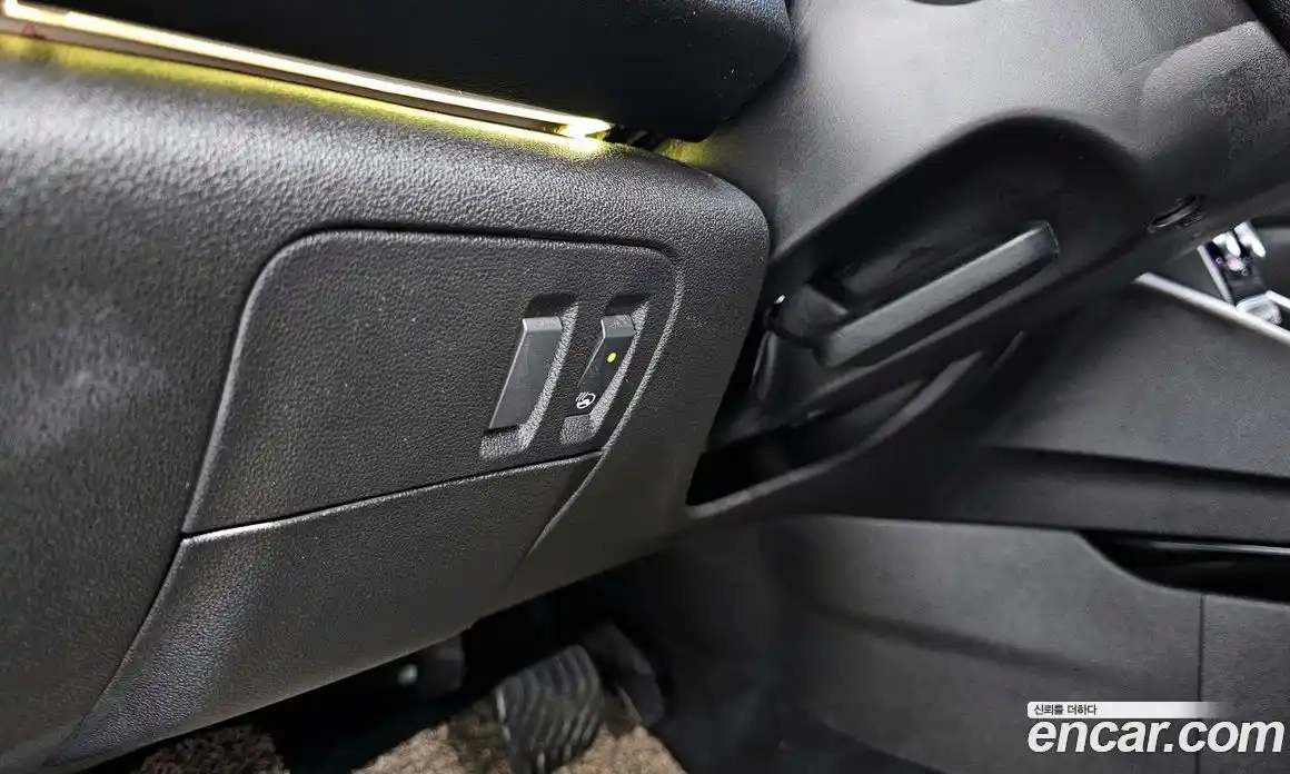 Renault SM6 2017 1.5 Автомат в Москве № 423848, фото 13