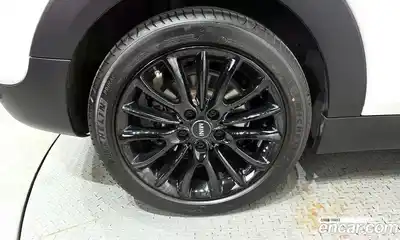 Mini Clubman 2024 1.5 Автомат в Москве № 431742, миниатюра 5