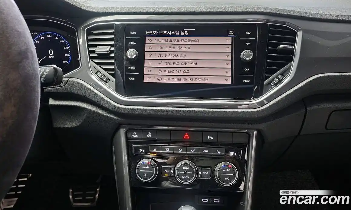 Volkswagen T-Roc 2022 2.0 Автомат в Москве № 432236, фото 15