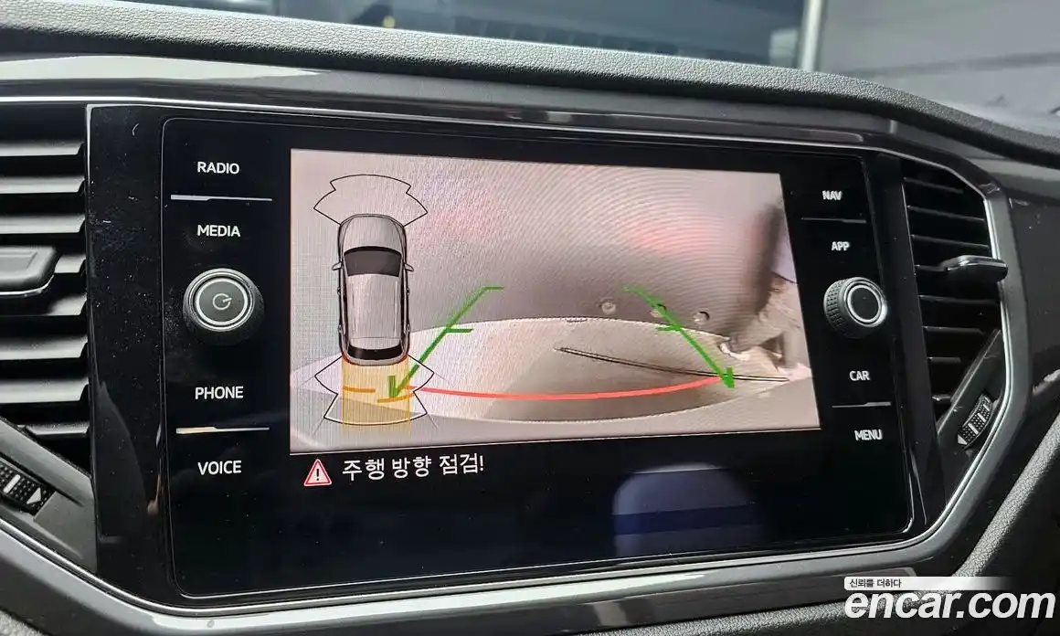 Volkswagen T-Roc 2022 2.0 Автомат в Москве № 432236, фото 16