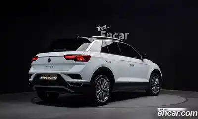 Volkswagen T-Roc 2022 2.0 Автомат в Москве № 432236, миниатюра 2