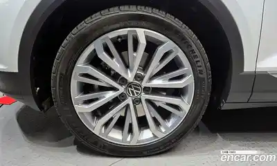 Volkswagen T-Roc 2022 2.0 Автомат в Москве № 432236, миниатюра 5