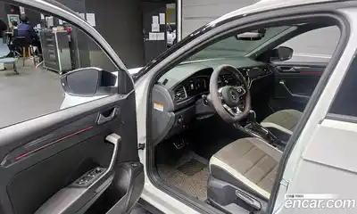 Volkswagen T-Roc 2022 2.0 Автомат в Москве № 432236, миниатюра 10