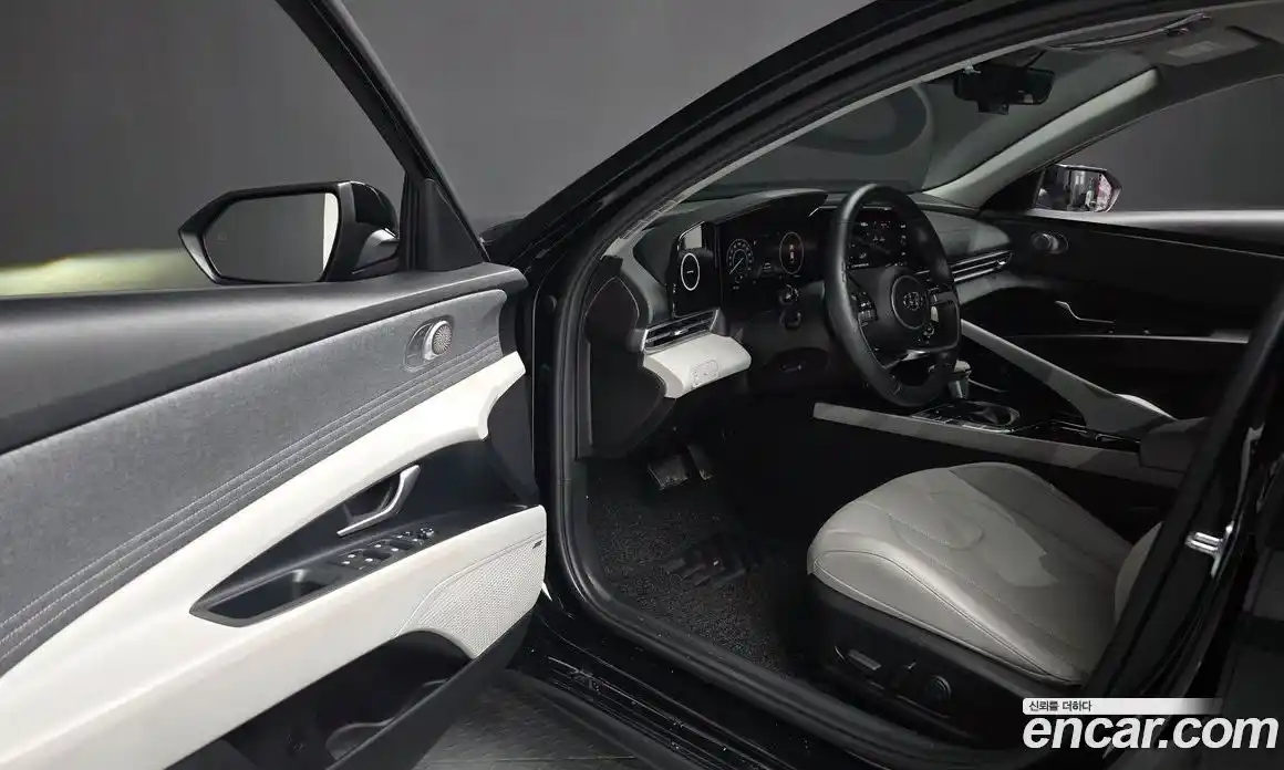 Hyundai Avante 2021 1.6 Автомат в Москве № 44281, фото 14