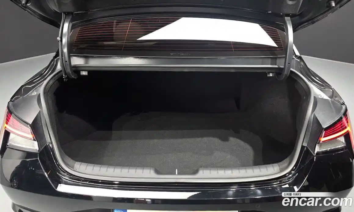 Hyundai Avante 2021 1.6 Автомат в Москве № 44281, фото 20