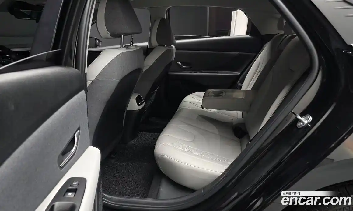 Hyundai Avante 2021 1.6 Автомат в Москве № 44281, фото 9