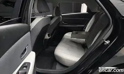 Hyundai Avante 2021 1.6 Автомат в Москве № 44281, миниатюра 9