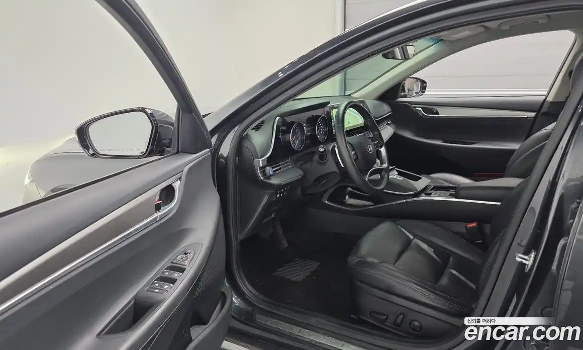 Hyundai Grandeur 2021 2.5 Автомат в Москве № 44789, фото 16