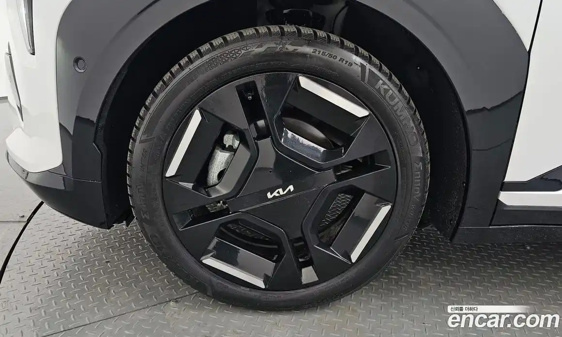 Kia EV3 2025 0.2 Автомат в Москве № 451370, фото 4