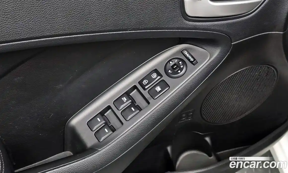 Kia K3 2013 1.6 Автомат в Москве № 452667, фото 17