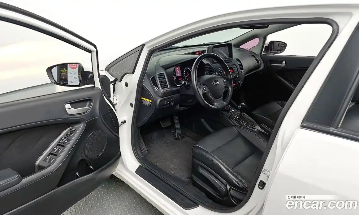 Kia K3 2013 1.6 Автомат в Москве № 452667, фото 10