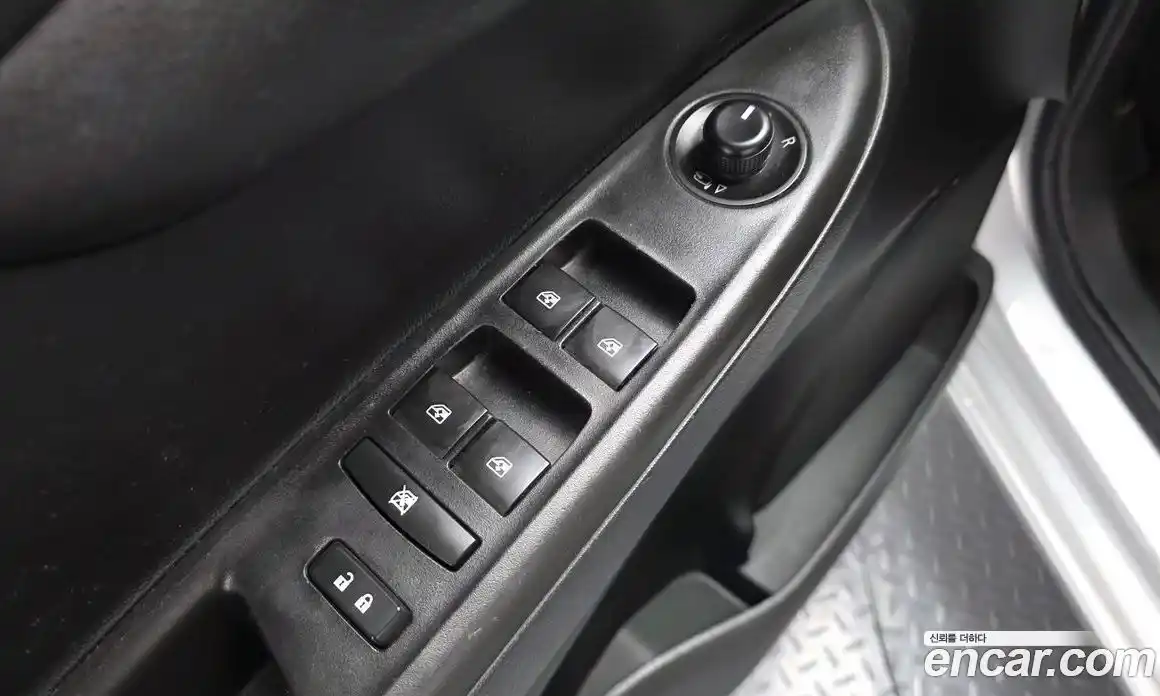 Chevrolet Spark 2016 1.0 Автомат в Москве № 455108, фото 17