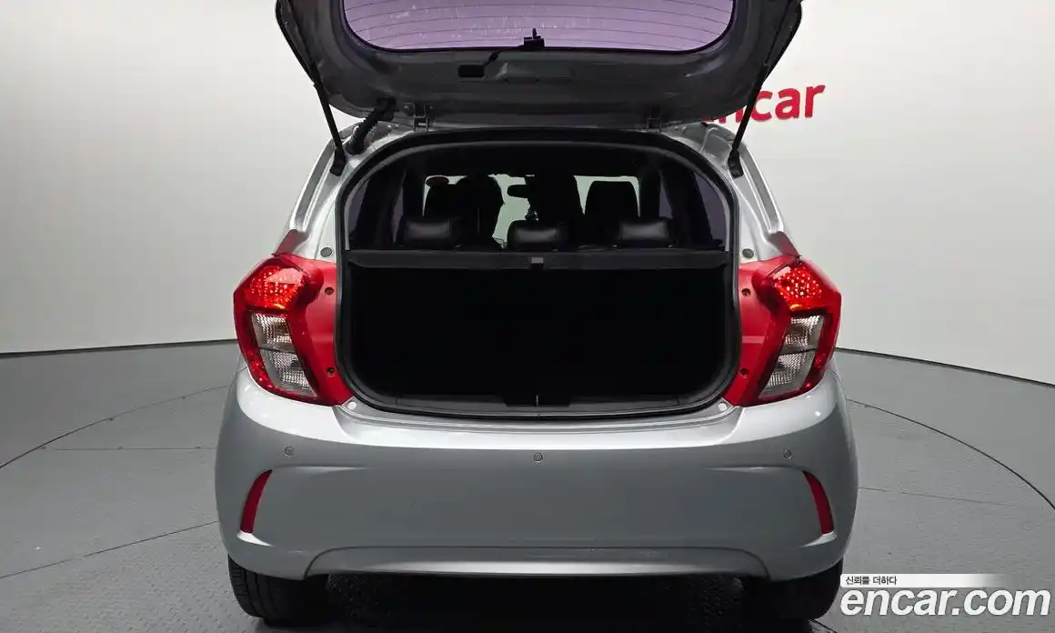 Chevrolet Spark 2016 1.0 Автомат в Москве № 455108, фото 20