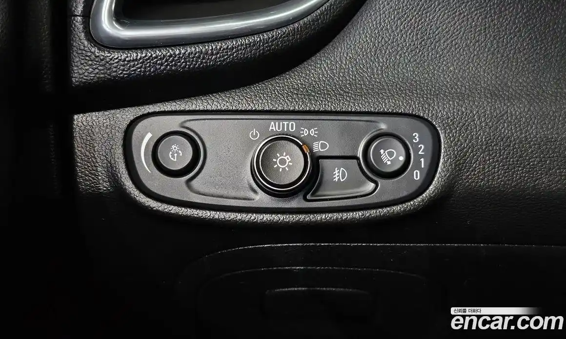 Chevrolet Trax 2019 1.4 Автомат в Москве № 455200, фото 13