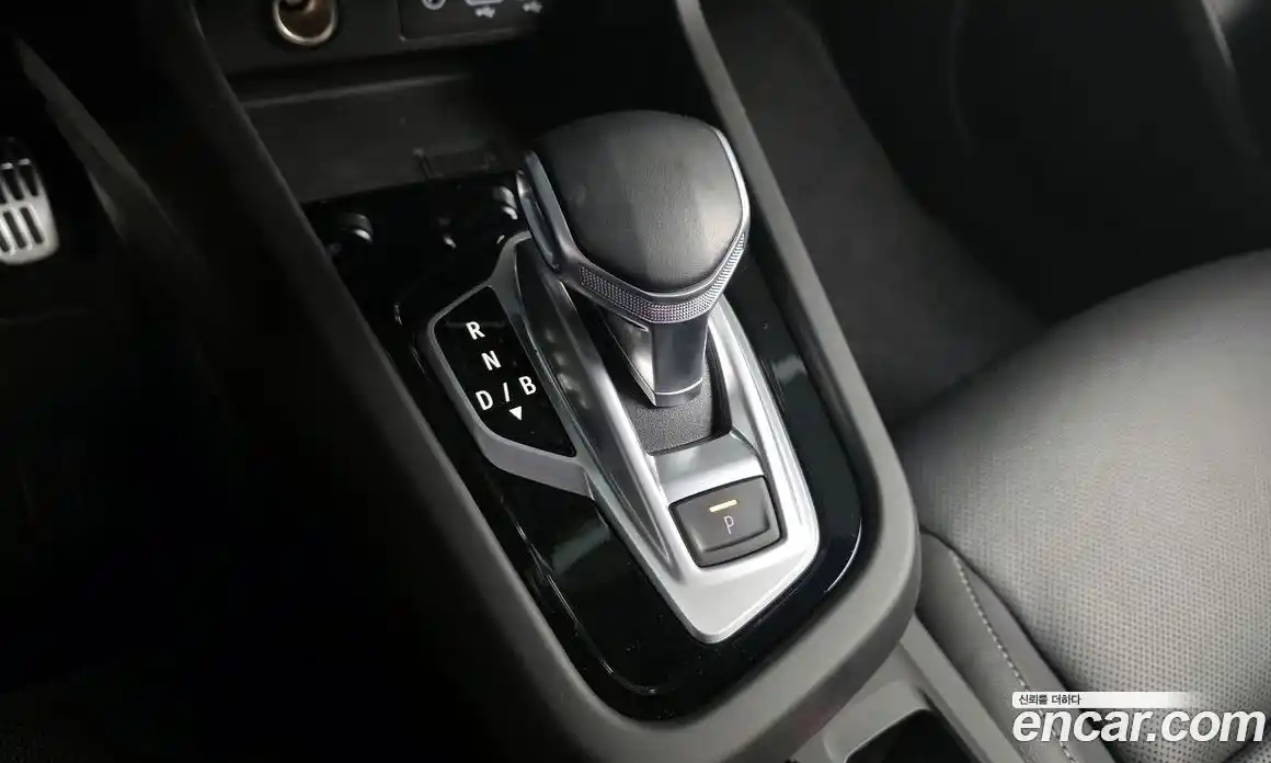 Renault XM3 2023 1.6 Автомат в Москве № 455676, фото 9