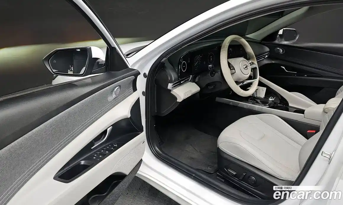 Hyundai Avante 2023 1.6 Автомат в Москве № 457401, фото 11