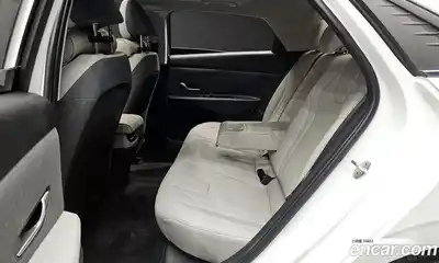 Hyundai Avante 2023 1.6 Автомат в Москве № 457401, миниатюра 12