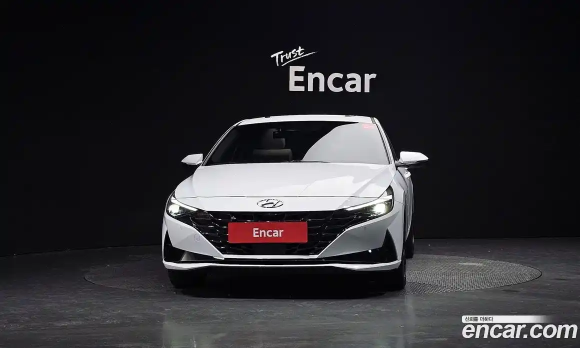 Hyundai Avante 2023 1.6 Автомат в Москве № 457401, фото 3