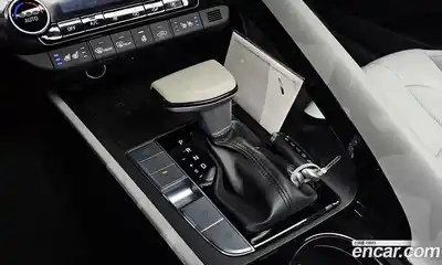 Hyundai Avante 2023 1.6 Автомат в Москве № 457401, миниатюра 9