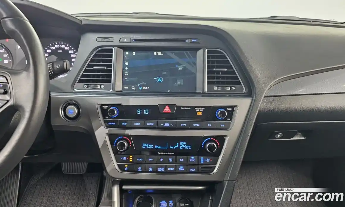 Hyundai Sonata 2017 2.0 Автомат в Москве № 459037, фото 14