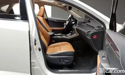Lexus NX 2019 2.5 Автомат в Москве № 465820, миниатюра 11