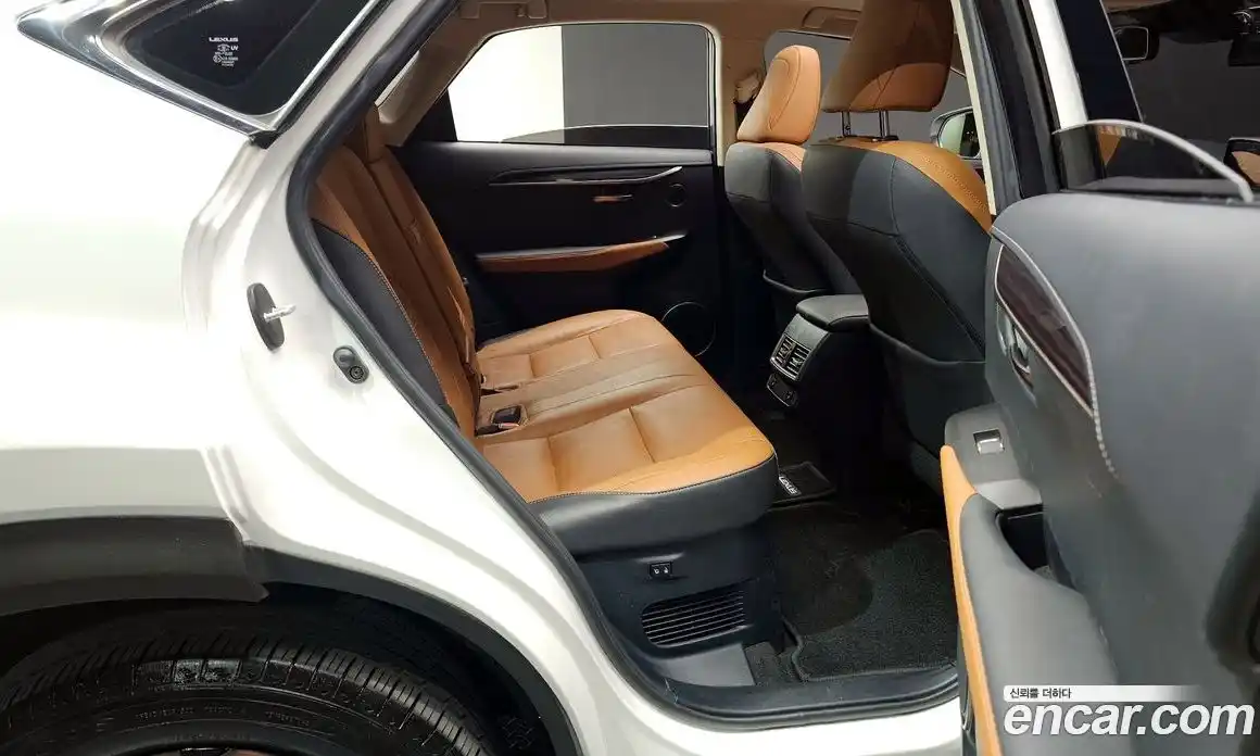 Lexus NX 2019 2.5 Автомат в Москве № 465820, фото 12