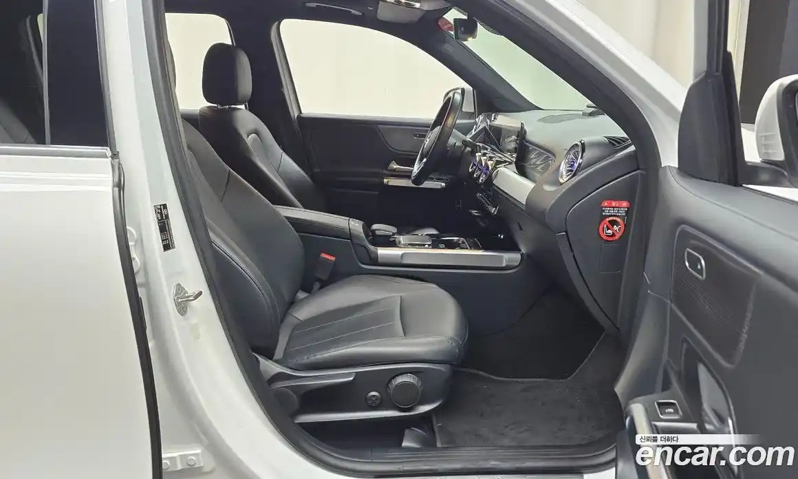 Mercedes-Benz GLB-Class 2022 1.9 Автомат в Москве № 466779, фото 11