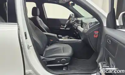 Mercedes-Benz GLB-Class 2022 1.9 Автомат в Москве № 466779, миниатюра 11