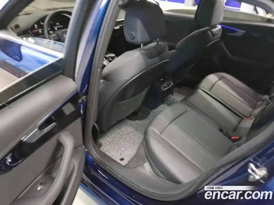 Audi A4 2022 2.0 Автомат в Москве № 469561, фото 9