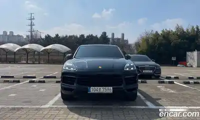 Porsche Cayenne, 2021