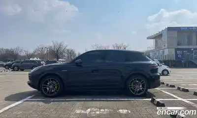 Porsche Cayenne 2021 3.0 Автомат в Москве № 470951, миниатюра 4