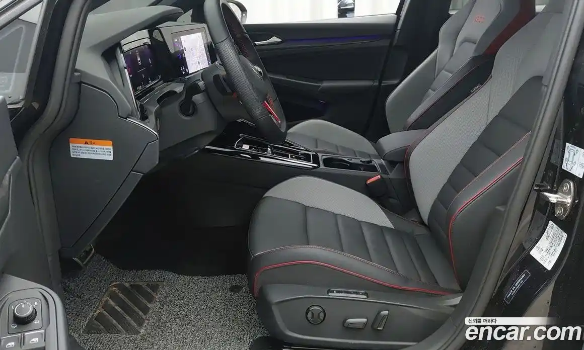 Volkswagen Golf 2023 2.0 Автомат в Москве № 472433, фото 9