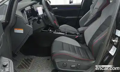 Volkswagen Golf 2023 2.0 Автомат в Москве № 472433, миниатюра 9