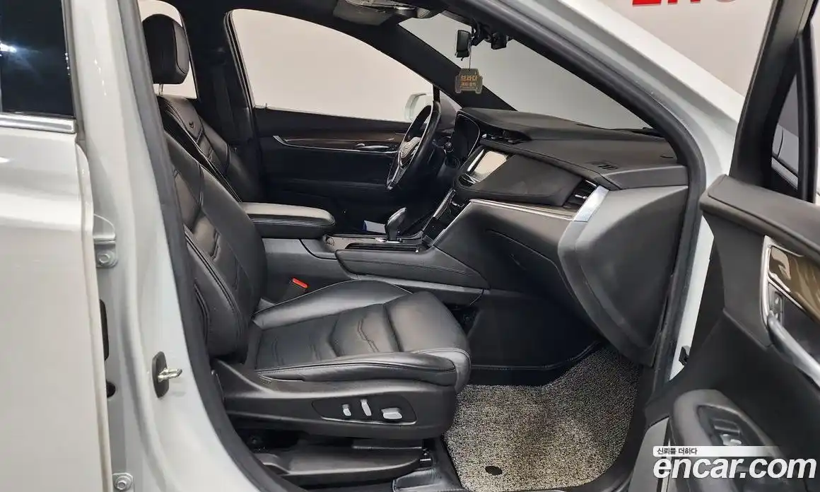 Cadillac XT5 2018 3.6 Автомат в Москве № 474663, фото 11