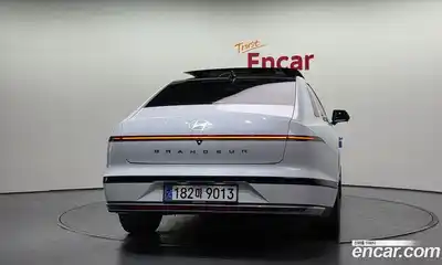 Hyundai Grandeur 2023 3.5 Автомат в Москве № 5461, миниатюра 4