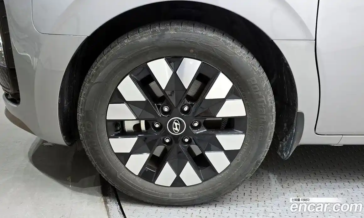 Hyundai Staria 2025 2.2 Автомат в Москве № 5574, фото 7