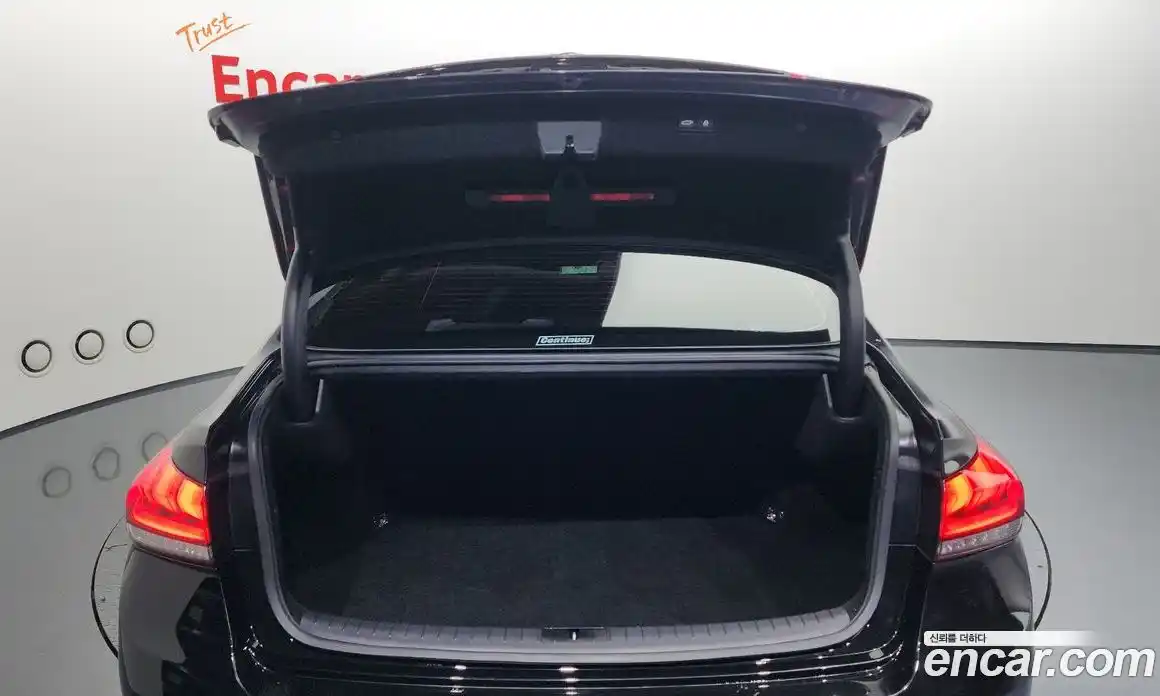 Genesis G80 2018 3.3 Автомат в Москве № 56869, фото 11