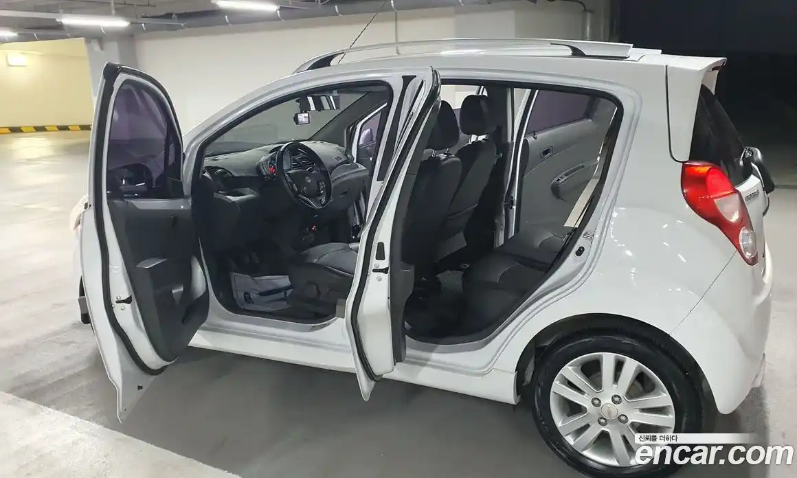 Chevrolet Spark 2014 1.0 Механическая в Москве № 103983, фото 18