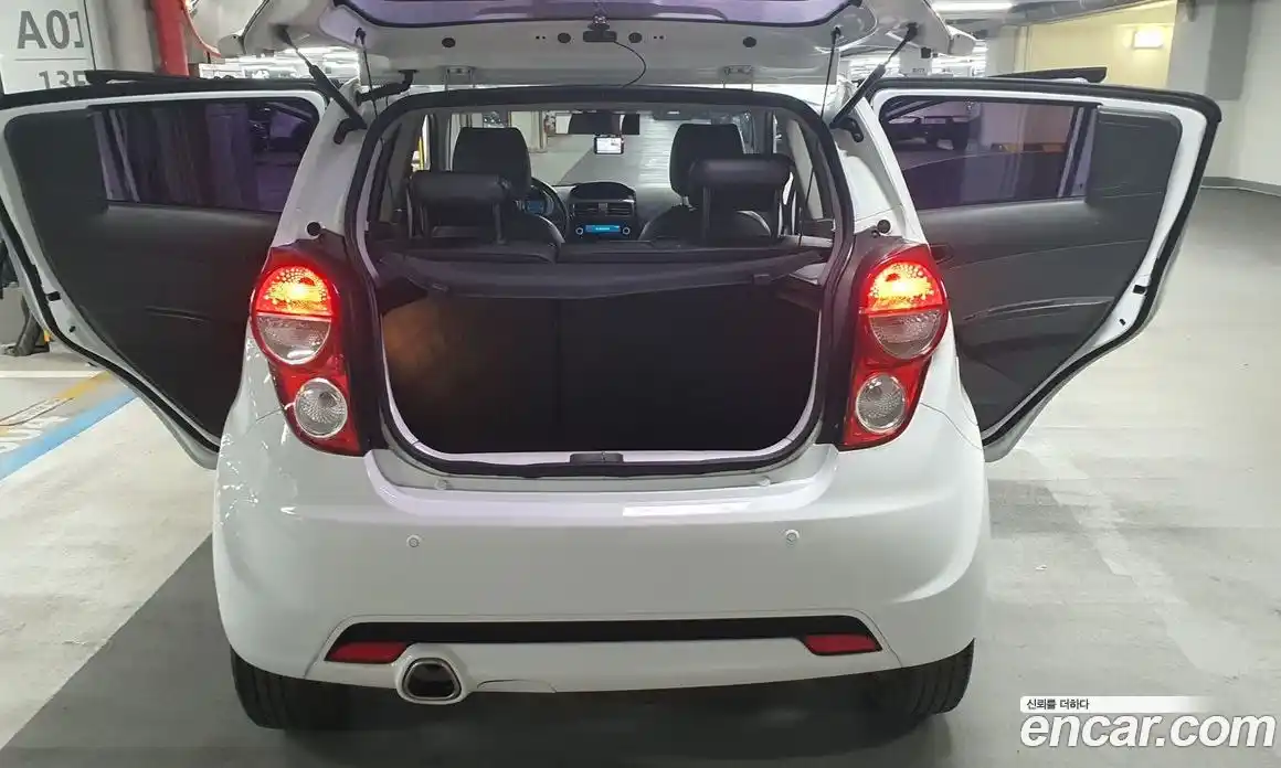 Chevrolet Spark 2014 1.0 Механическая в Москве № 103983, фото 10