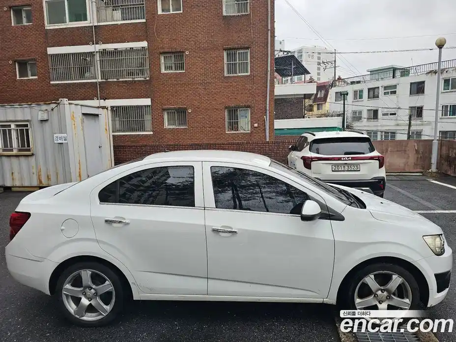 Chevrolet Aveo 2012 1.6 Автомат в Москве № 104521, фото 3