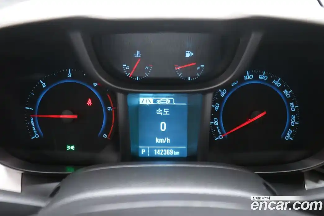 Chevrolet Orlando 2015 2.0 Автомат в Москве № 105052, фото 13