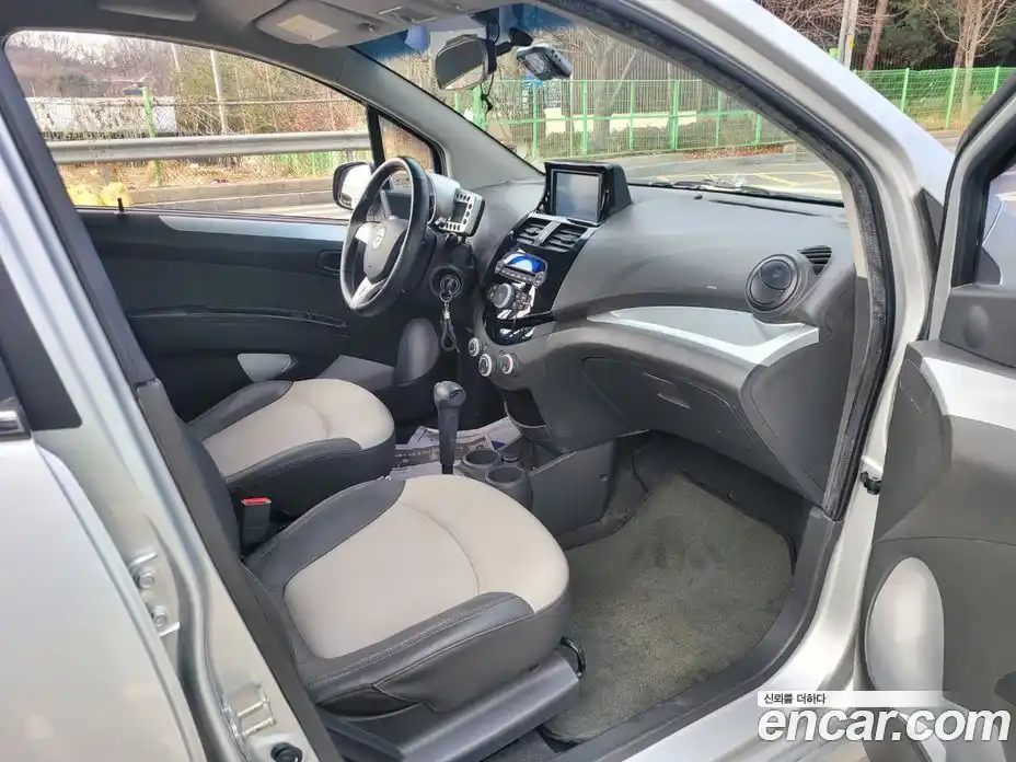 Chevrolet Spark 2012 1.0 Автомат в Москве № 105629, фото 8