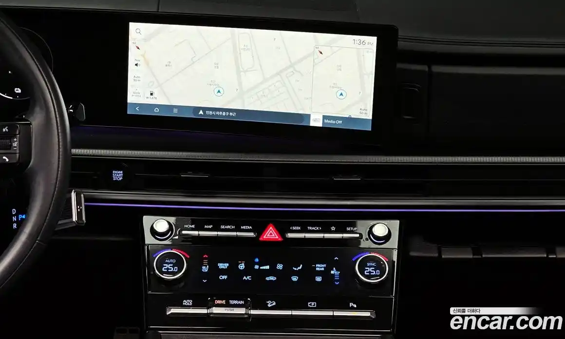 Hyundai Santa Fe 2024 1.6 Автомат в Москве № 107762, фото 16