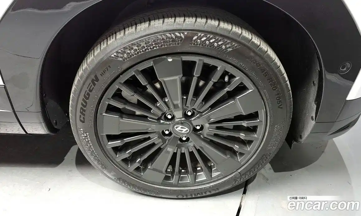 Hyundai Santa Fe 2024 1.6 Автомат в Москве № 107762, фото 18