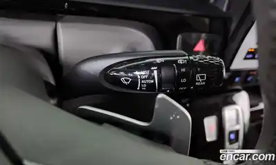 Hyundai Staria, 2025