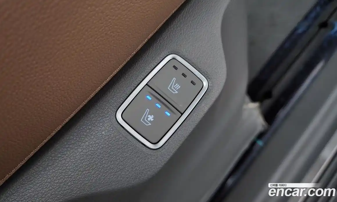 Hyundai Staria 2025 3.5 Автомат в Москве № 107788, фото 20