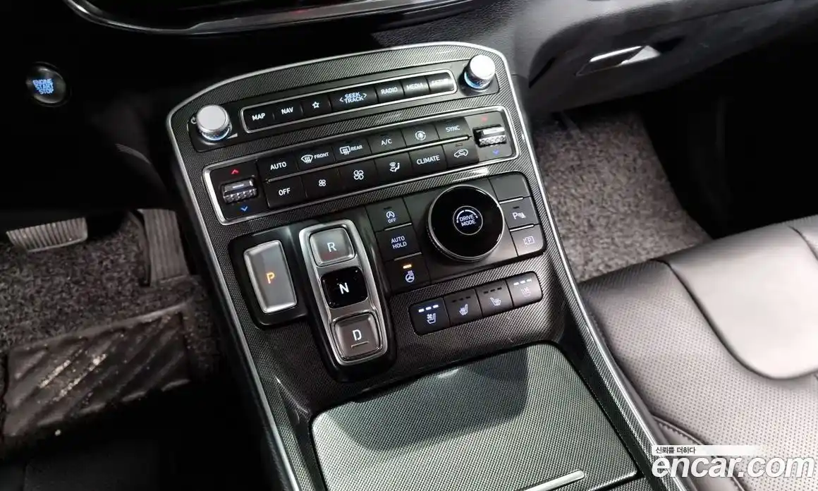 Hyundai Santa Fe 2023 2.5 Автомат в Москве № 112822, фото 13